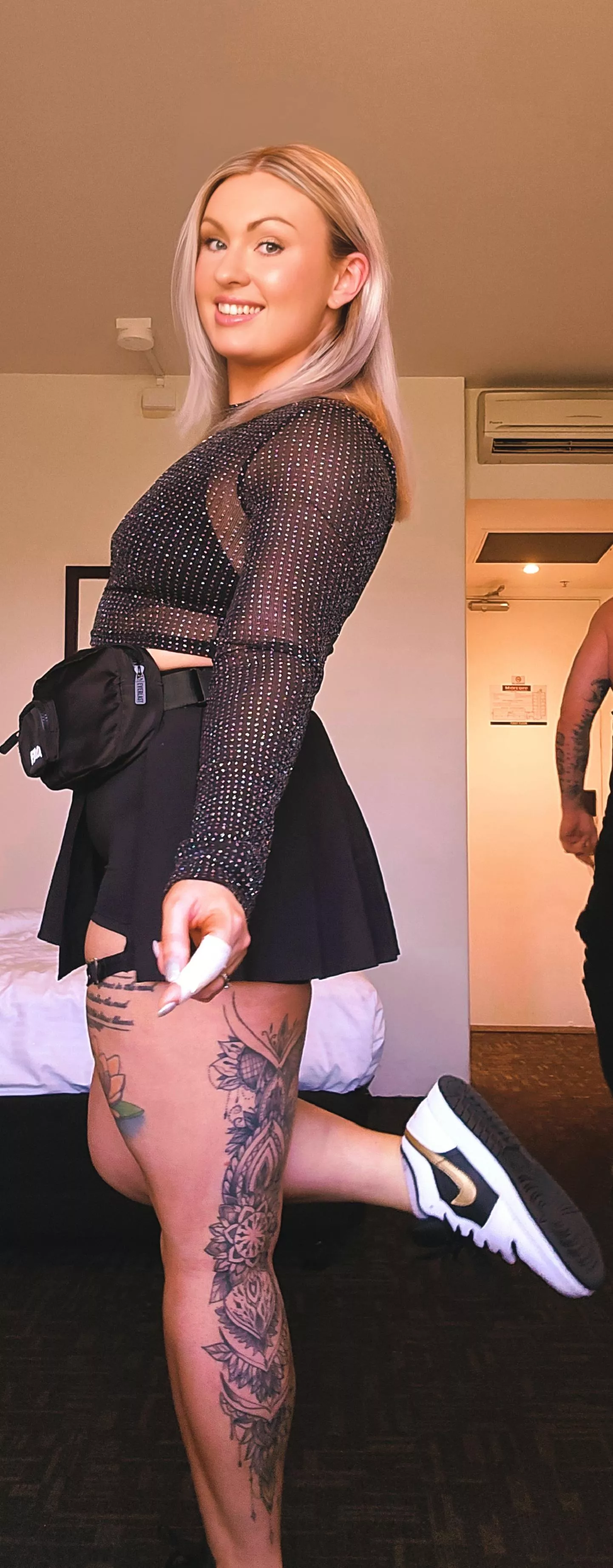 About to go raving  posted by xBritty_babe