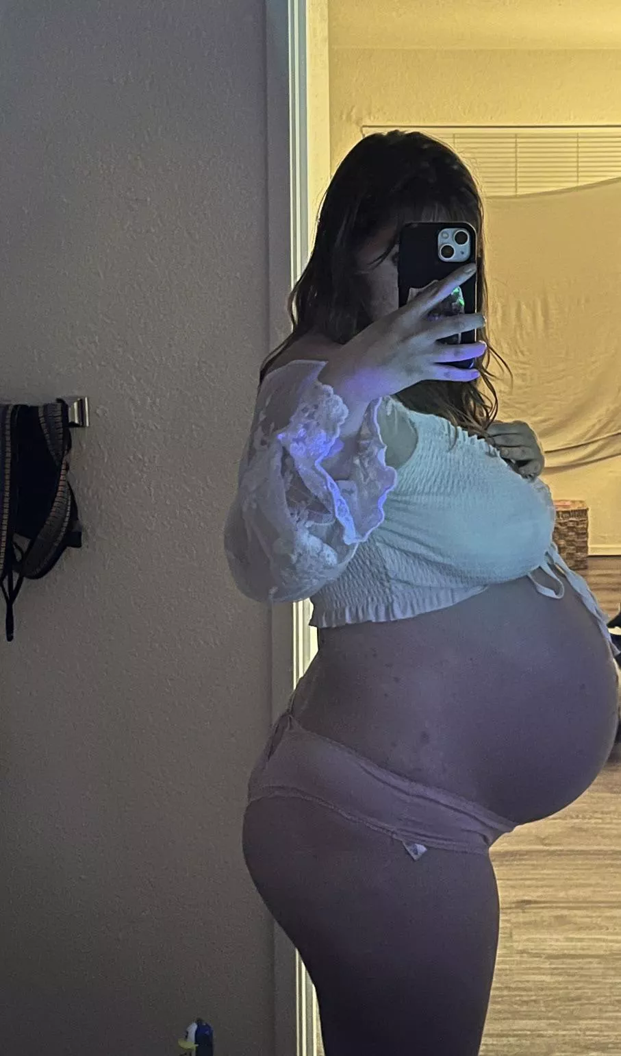 describe my pregnant body in 3 words! posted by sweet-faelover