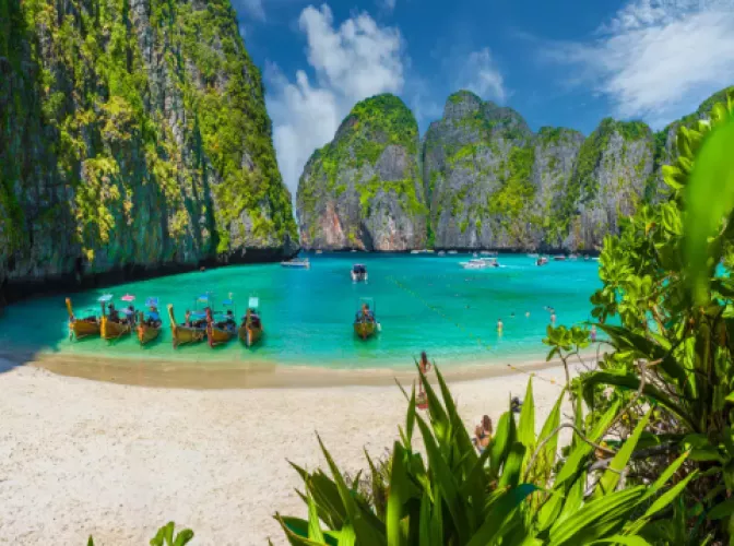 enjoy the beautiful ambiance @Philippines by laaddyy_piinnk