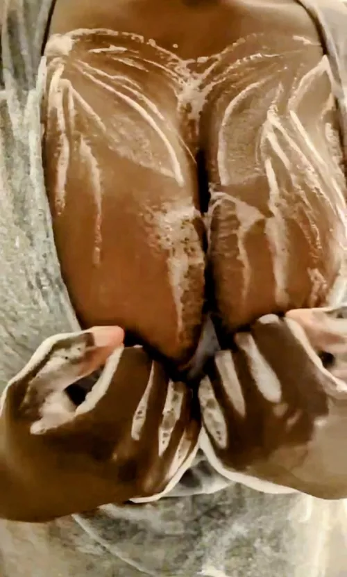 Got carried away with the soap 🧼, but I love the suds 🫧 [oc] by GoddessAndromache