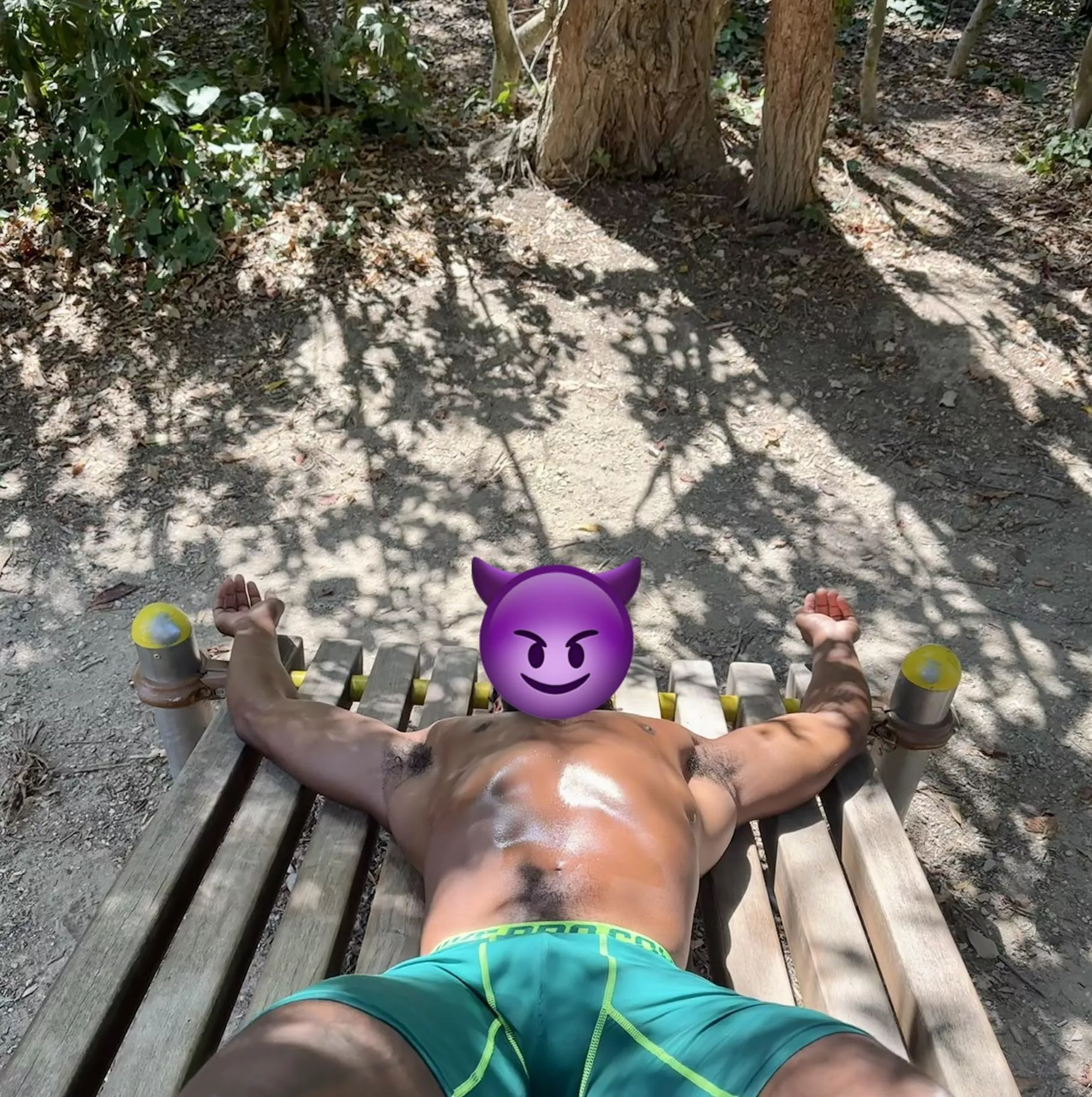 Hot & sweaty posted by brownxsky