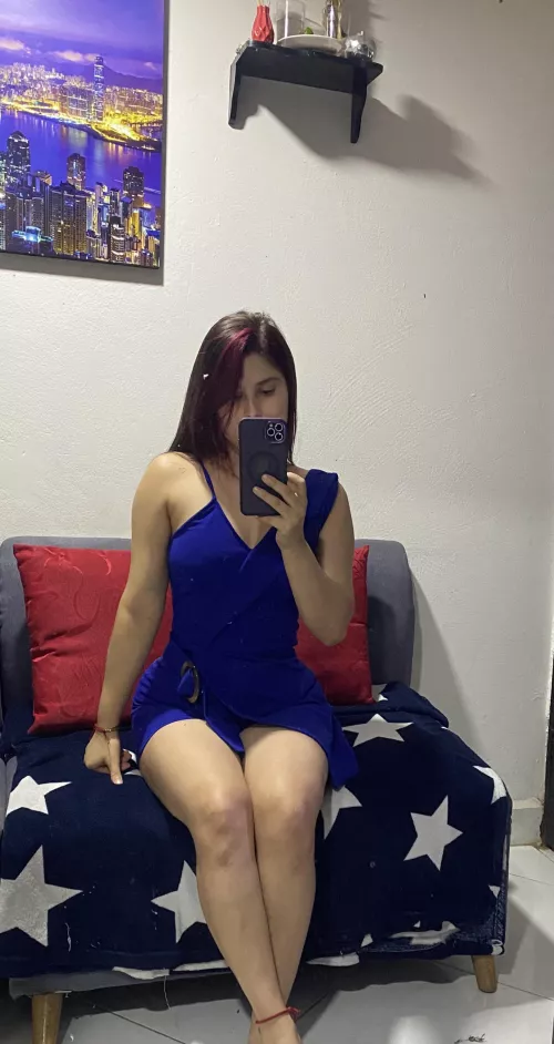 I feel like blue is my color or black, but hey today I look great!  by sharid_quee