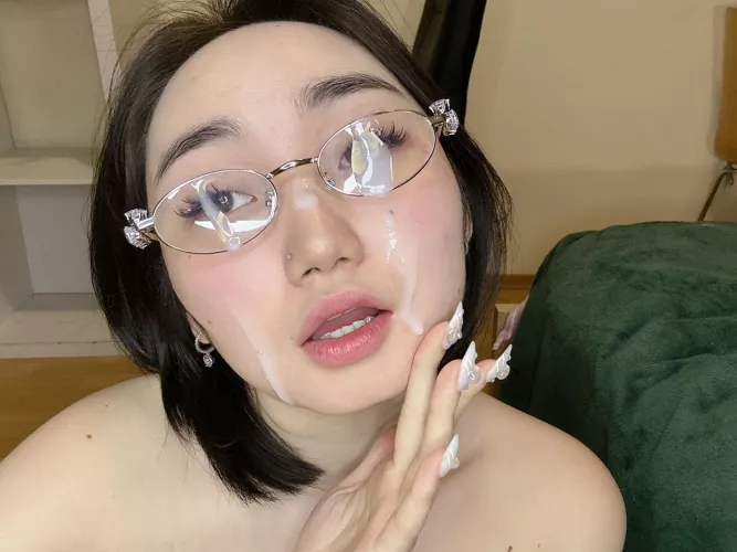 I'm waiting for another load of cum in my mouth by HorizenGirly