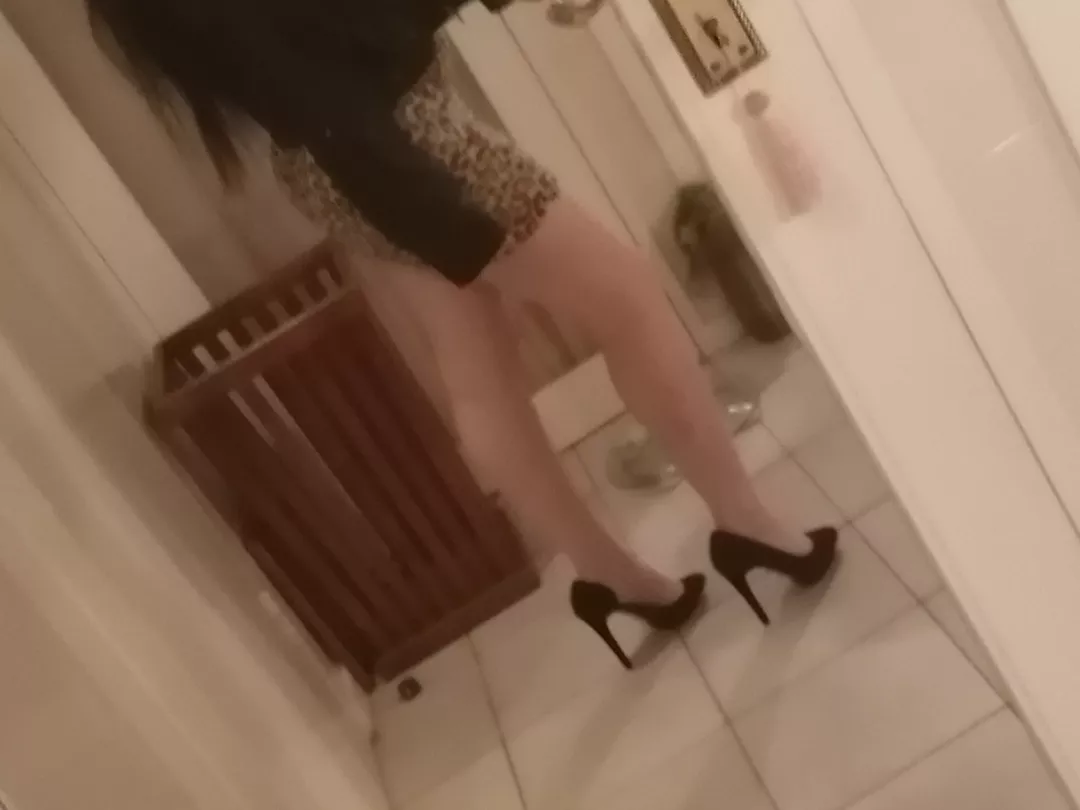 Perfect stiletto slip ons for dinner  posted by DomSquirtFeet