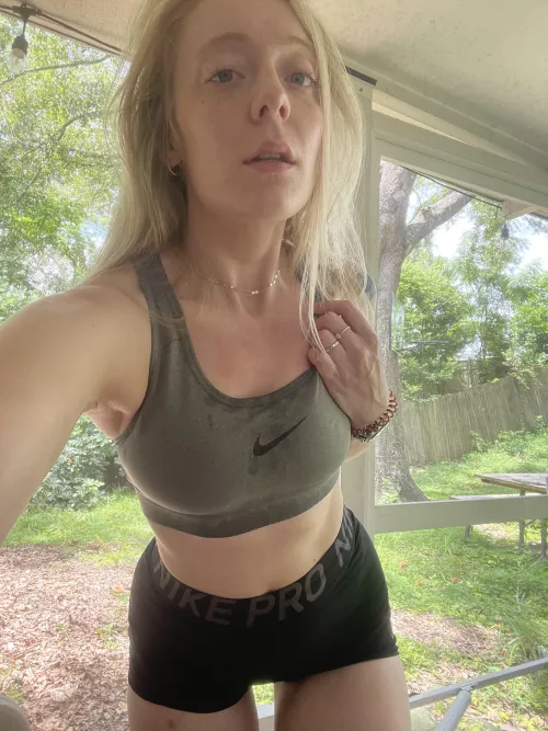 Sunday = sweaty yard work  by daphne_dysarte