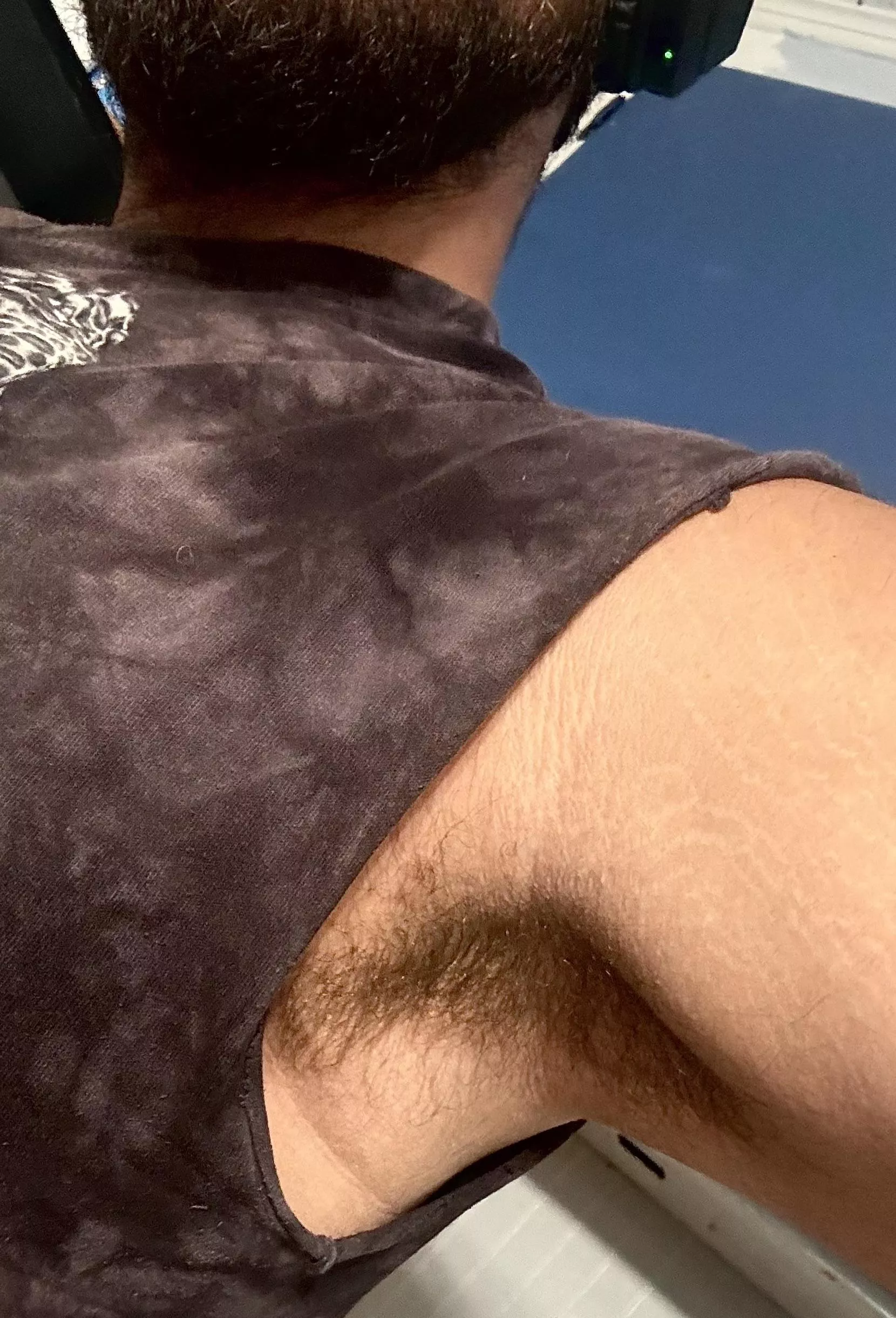 That musk when your deodorant from yesterday wears off 💪🏼 posted by bigwolf420