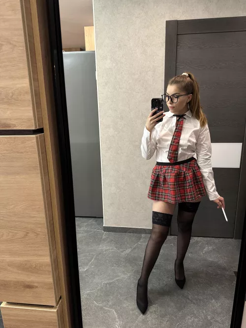 With this pen I put guys on the wank list, I see everything by HolaAuroraa