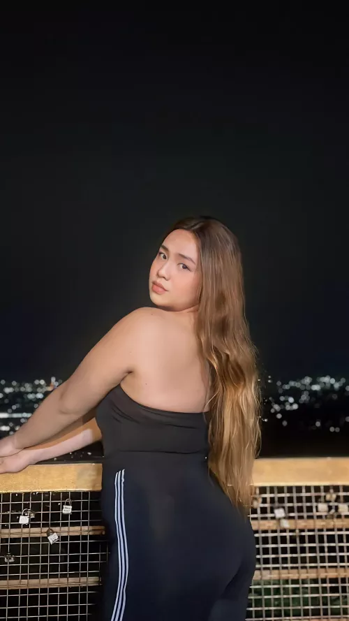 Would you date a chubby trans?  by just-kylie