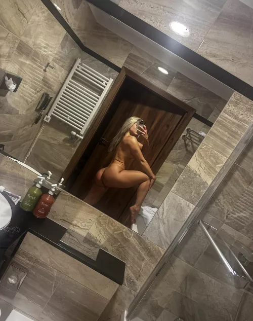 Would you like some nudes in your DM? Just say 