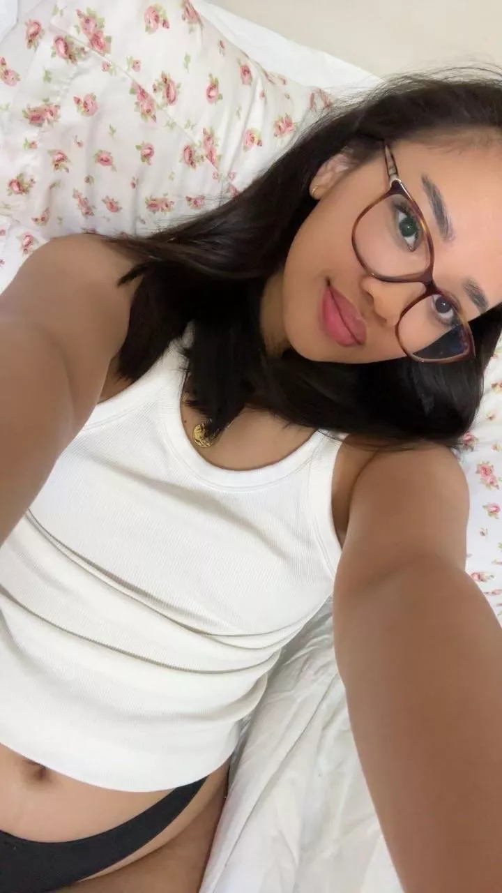 am I looking cute in bed posted by Worldly_Evidence_575