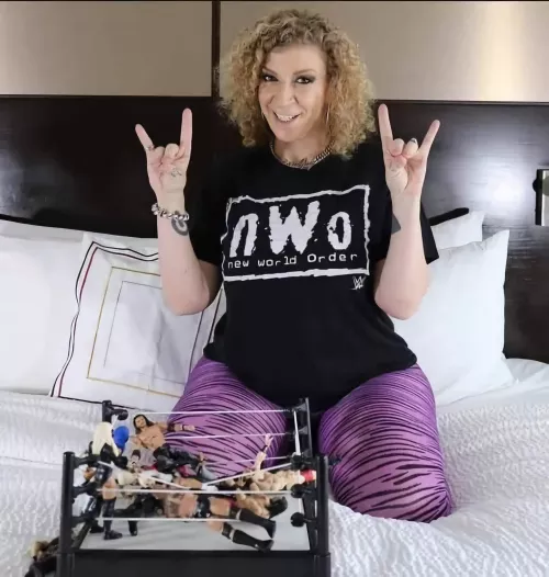 Amazing Sara. by Gindude39