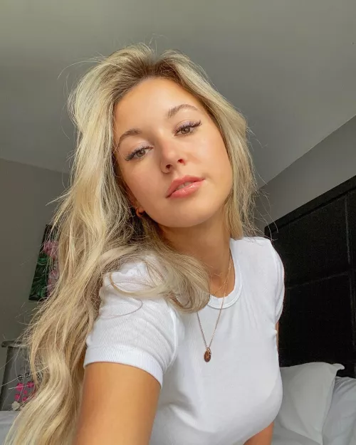 beautiful blonde by SeducedByYourBeauty