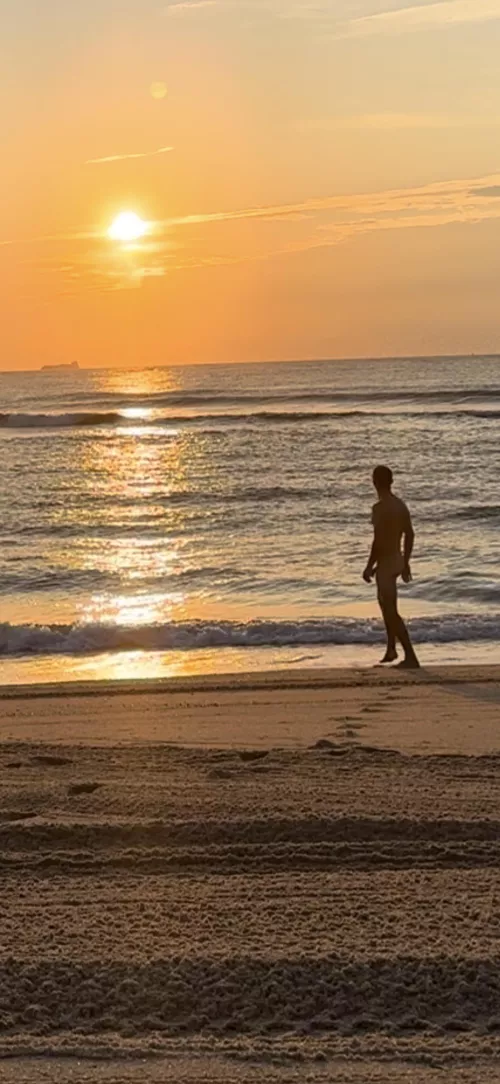 Caught the morning sunrise by NYGuy_in_Cali