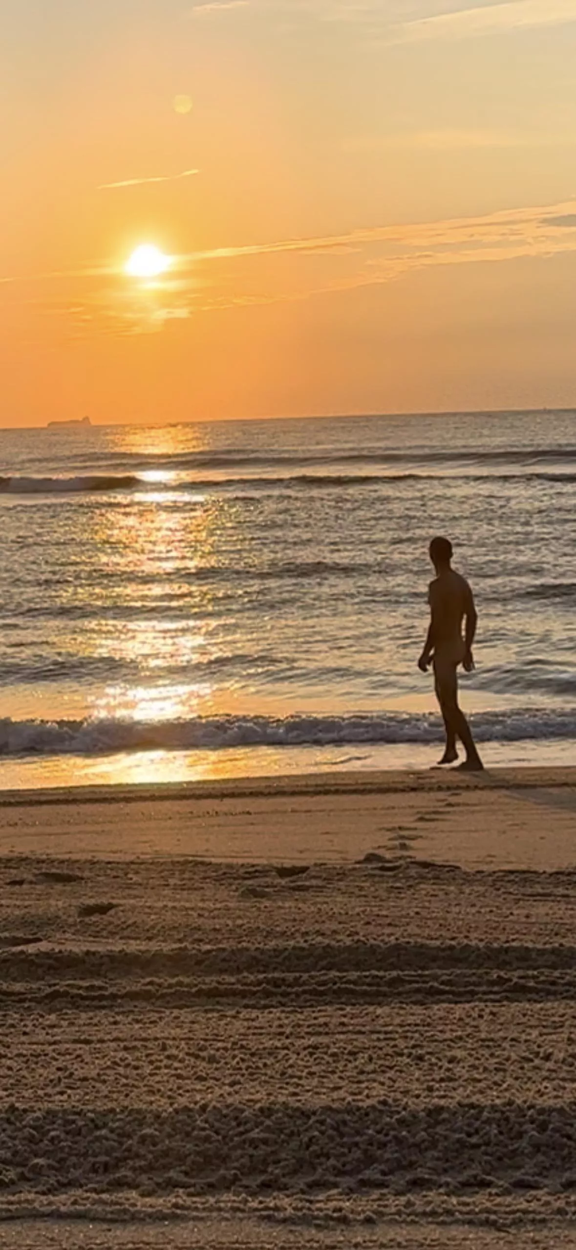 Caught the morning sunrise posted by NYGuy_in_Cali