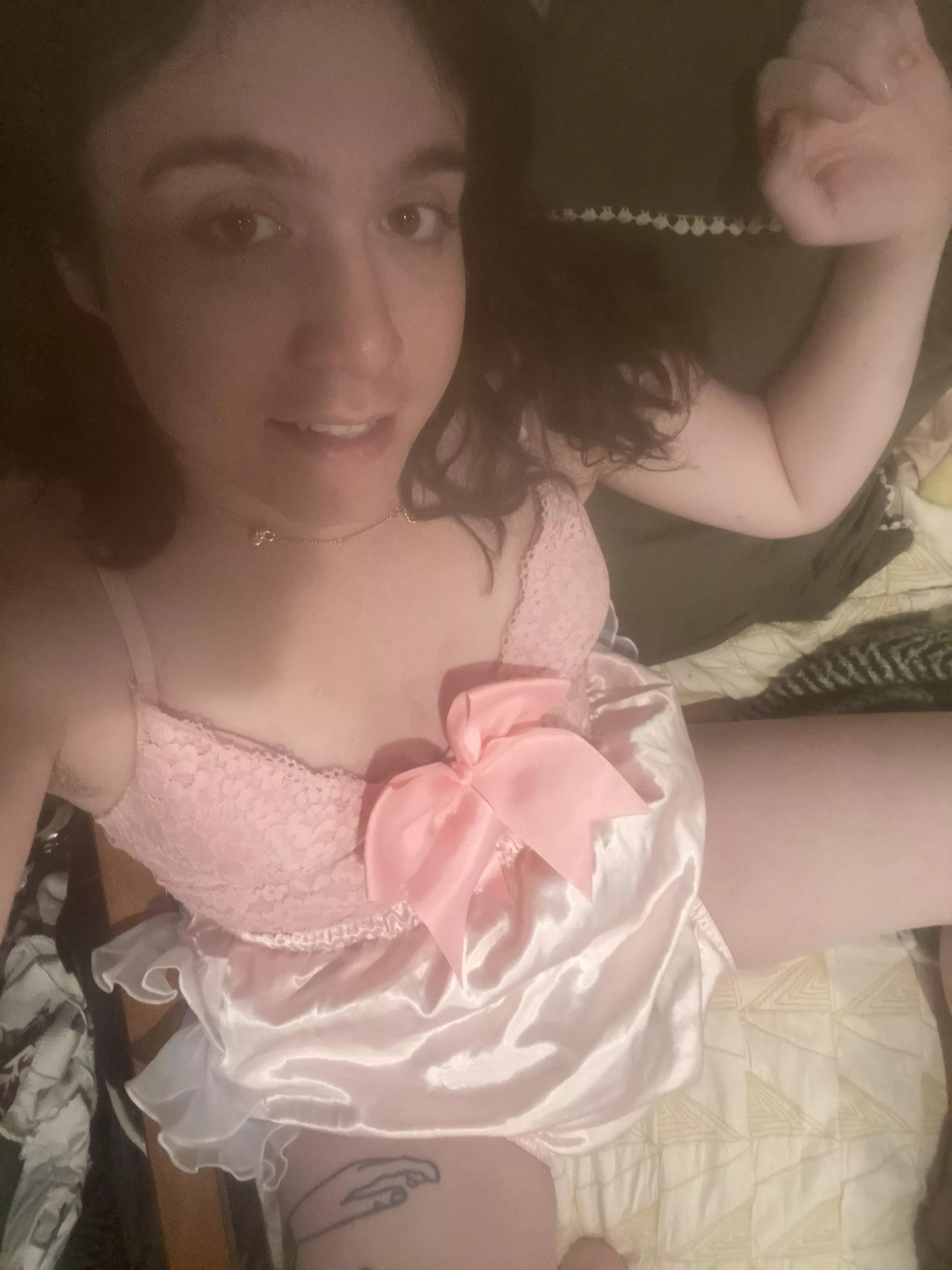 Daddy can i sit in ur lapp 💕 posted by Bbgirlbecca143