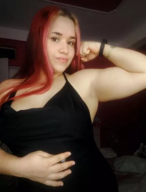 Do you like strong girls? by Sweetfoxylucy