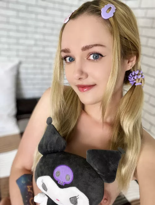 Do you want to see all my toys? by Magic_Lumi