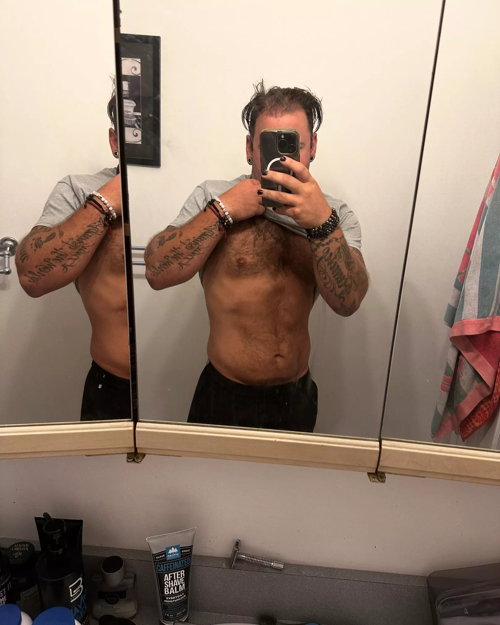 Dont mind my bedhead  posted by louieloveless90