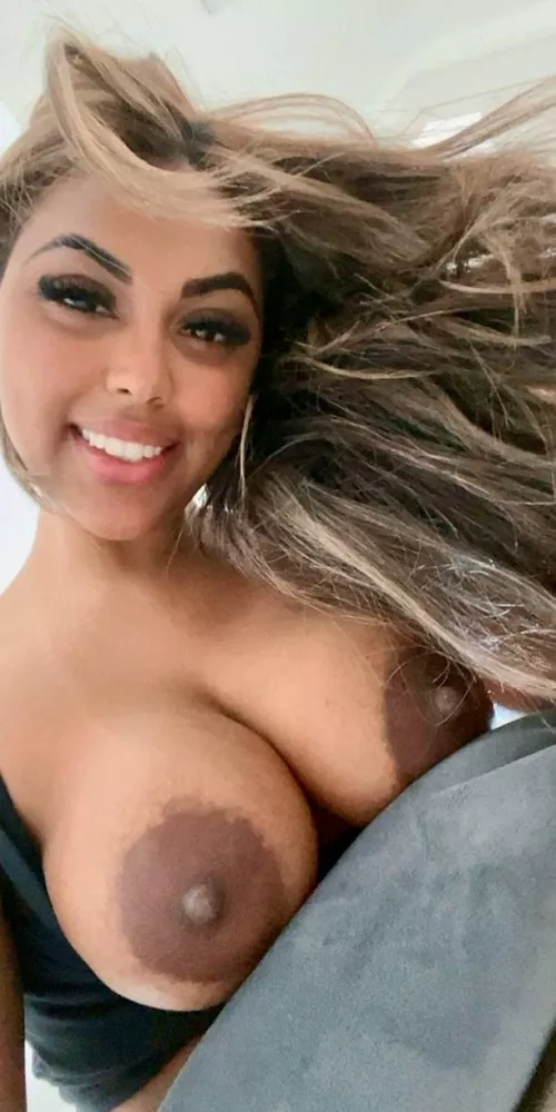 I want you to suck my titties every morning by SweetBunny_2