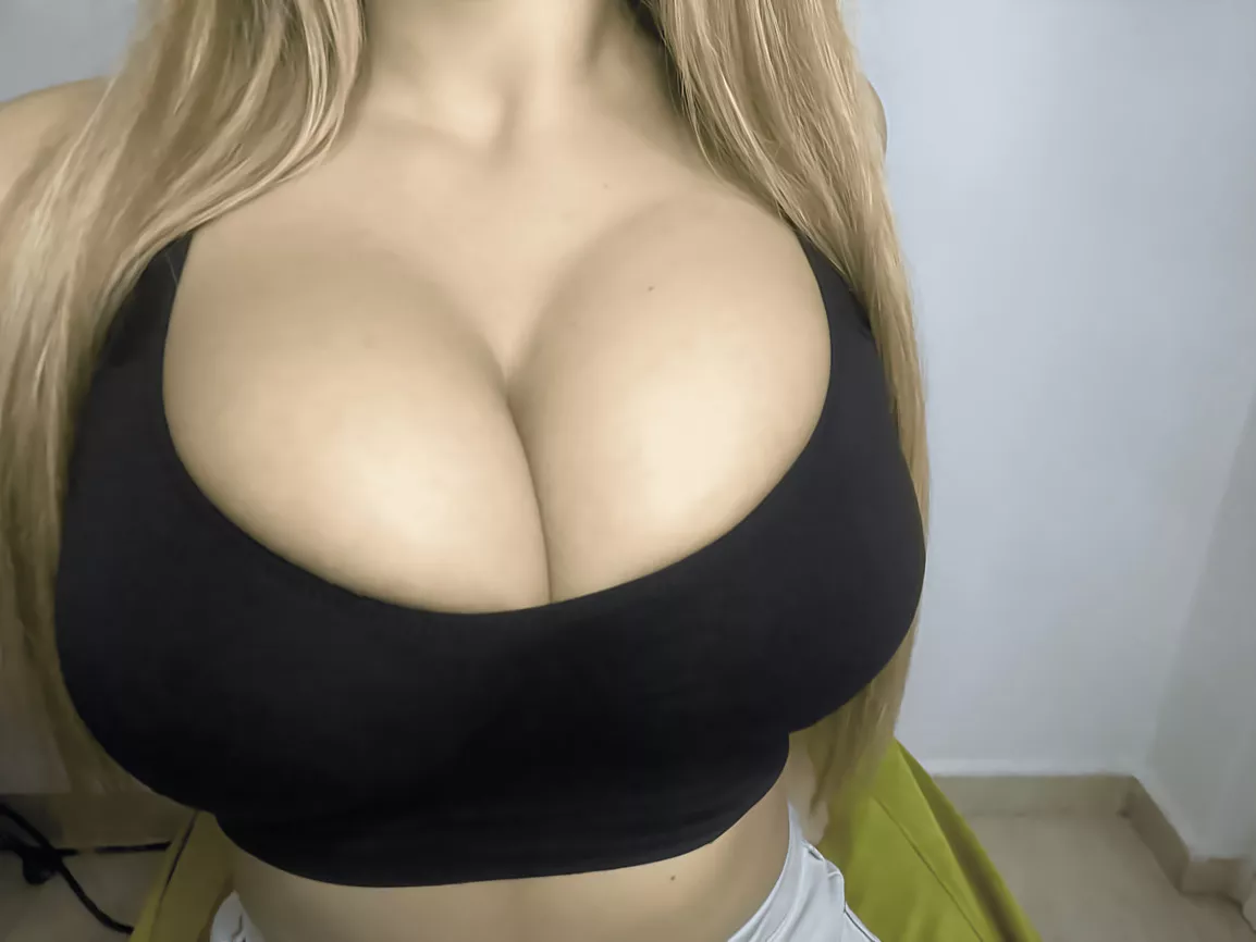 if u saw me on the street would approach me posted by CreativePrincessx