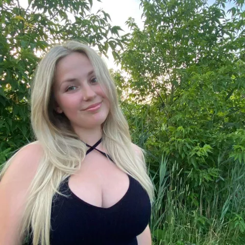 in the green by SeducedByYourBeauty