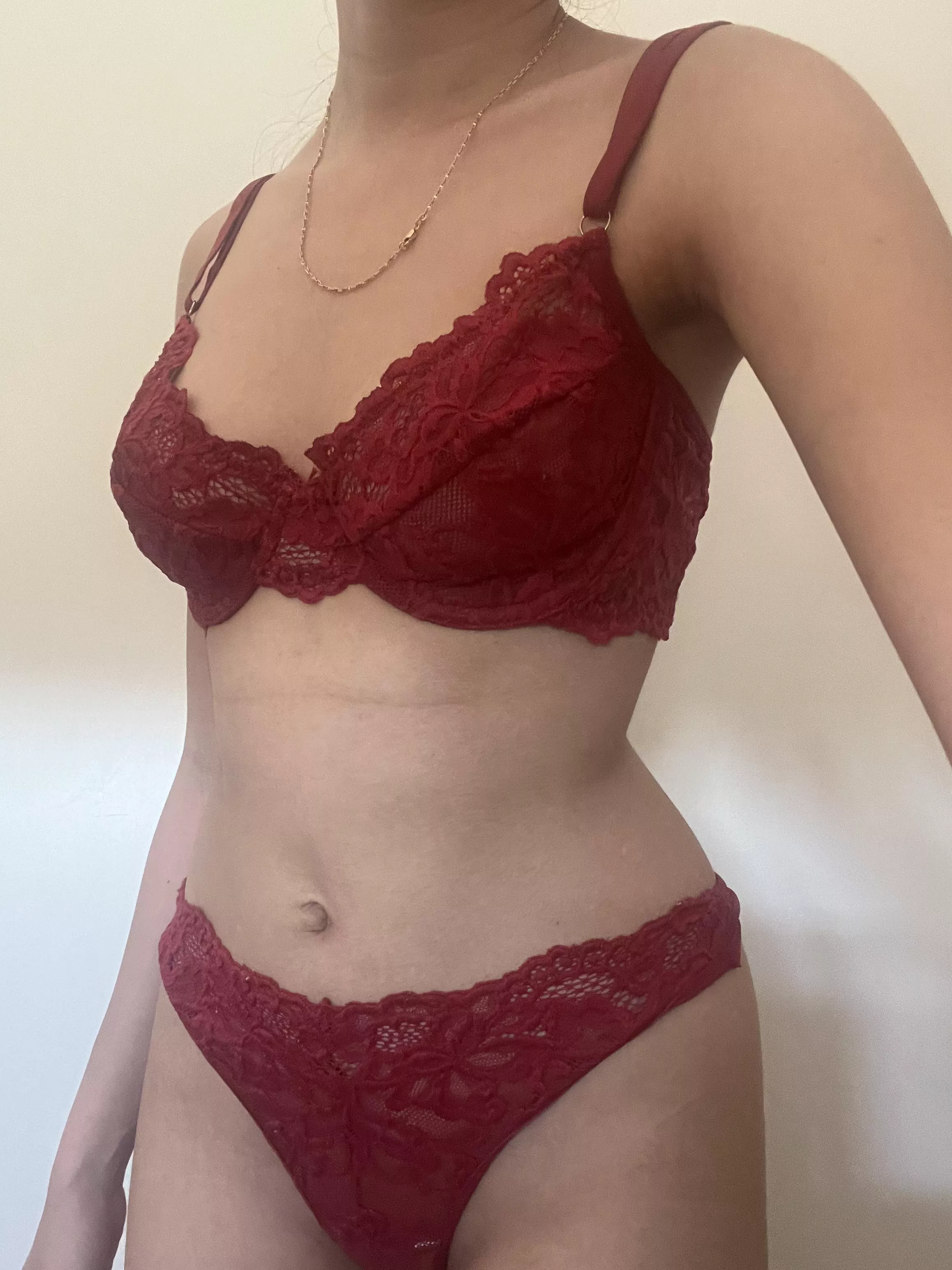 Is it true that you like all natural girls? posted by OliviaBexley