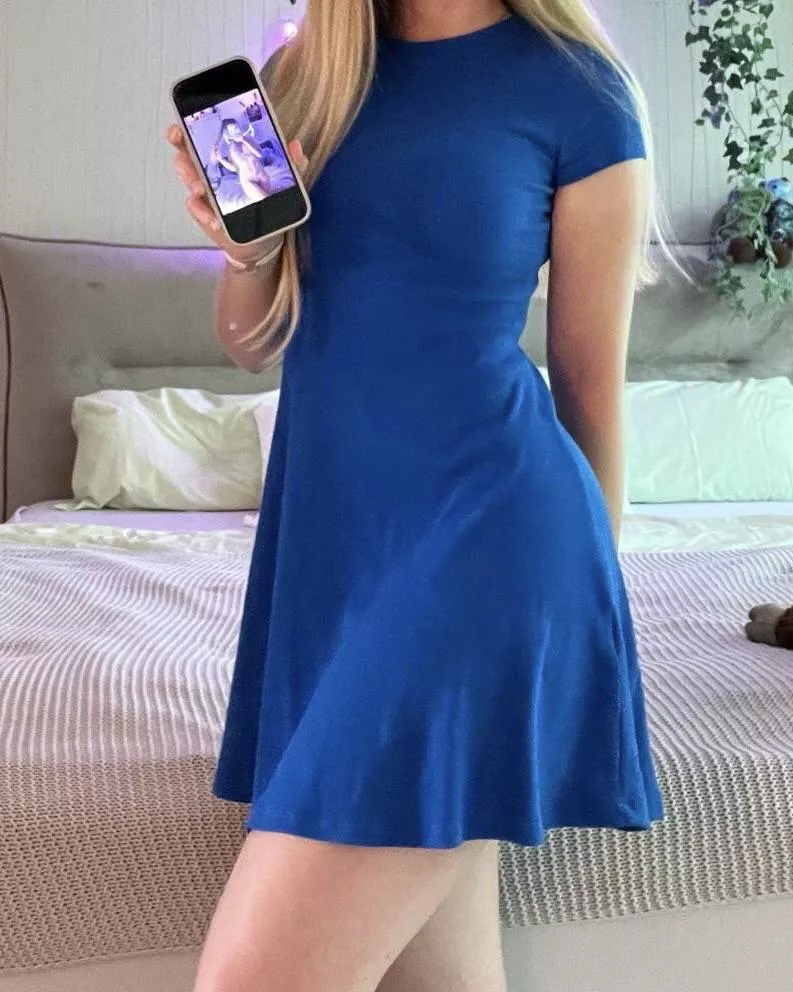 is there moving something in your pants since you zoomed in?🐥 posted by Kimberlys-secret