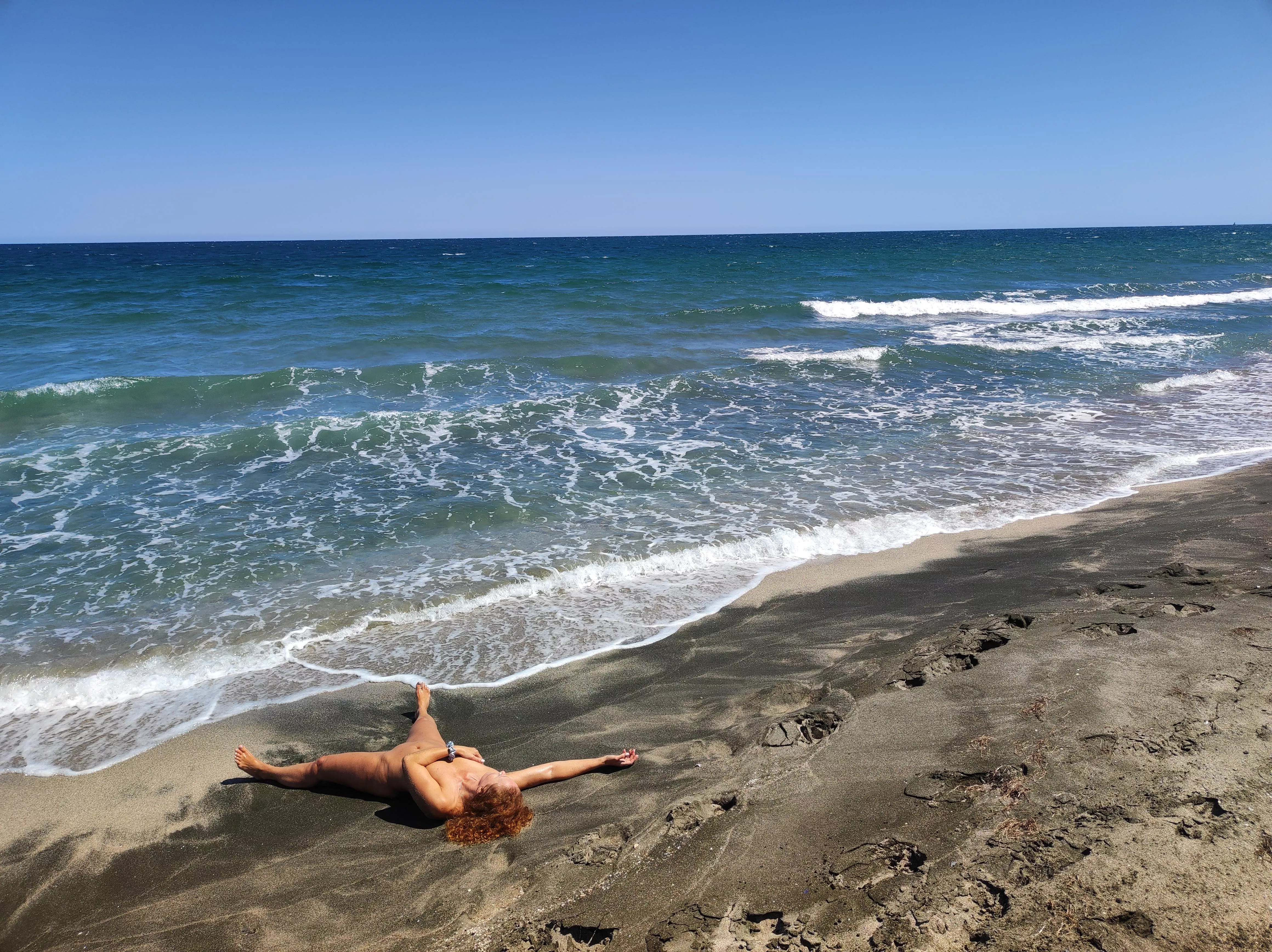 Know your place, lady posted by Araslover