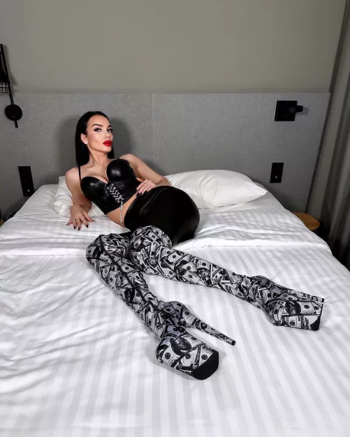 Mommy is in bed and waiting for you to worship my boots by mrs_utraviolence