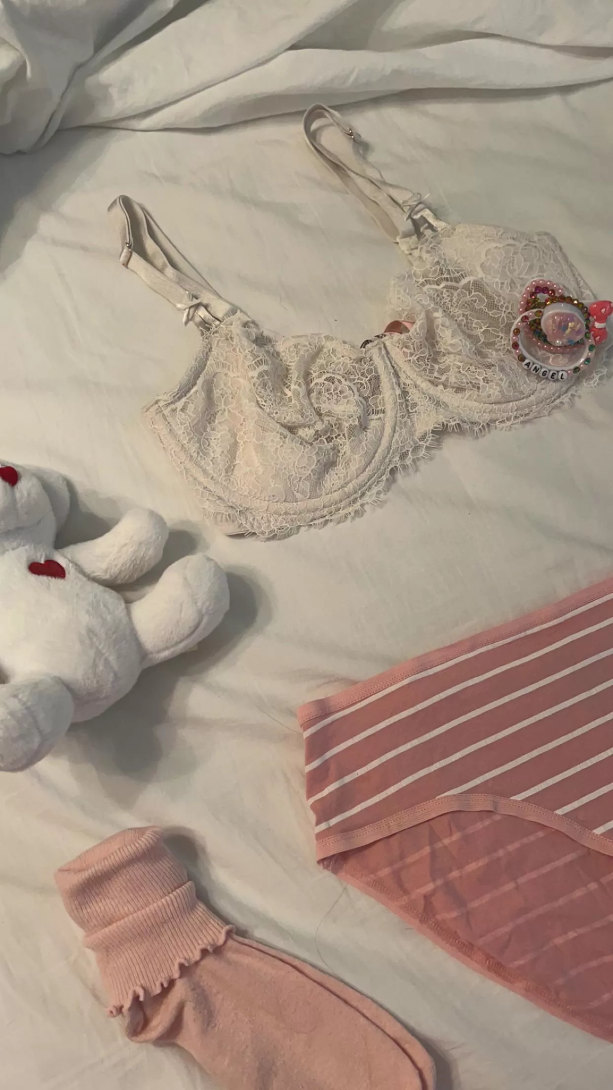 My cute outfit Dadda picked out  posted by LittlegirlCassie