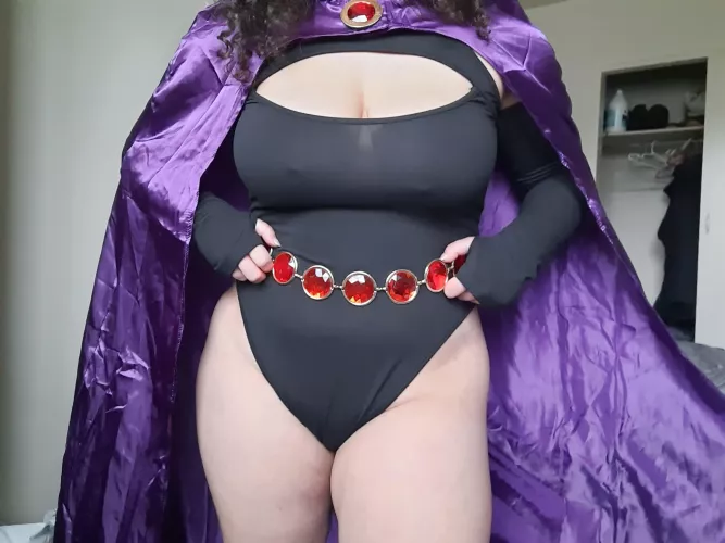 My take on a Raven cosplay (daphnethedryad) by daphnethedryad