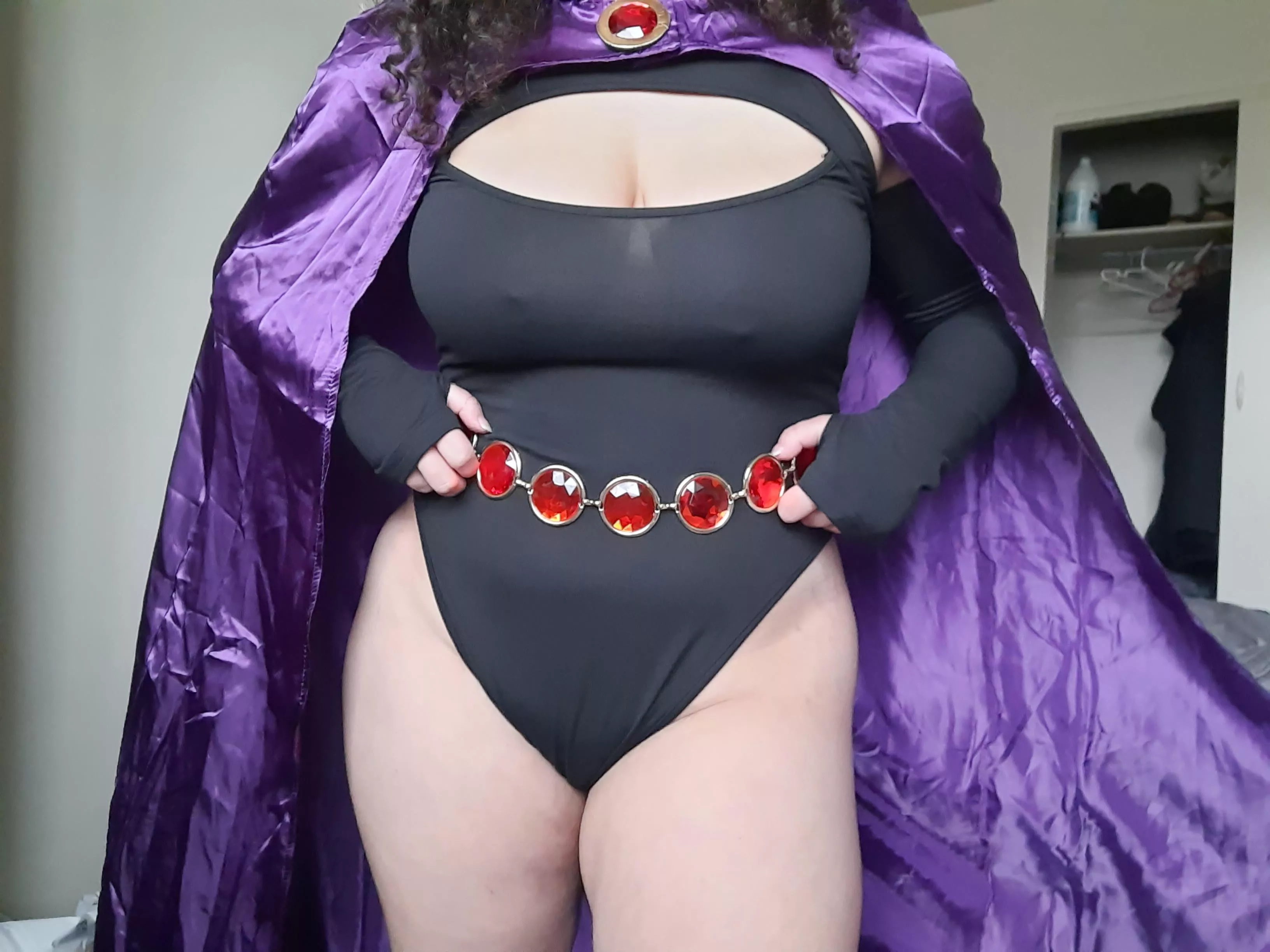 My take on a Raven cosplay (daphnethedryad) posted by daphnethedryad