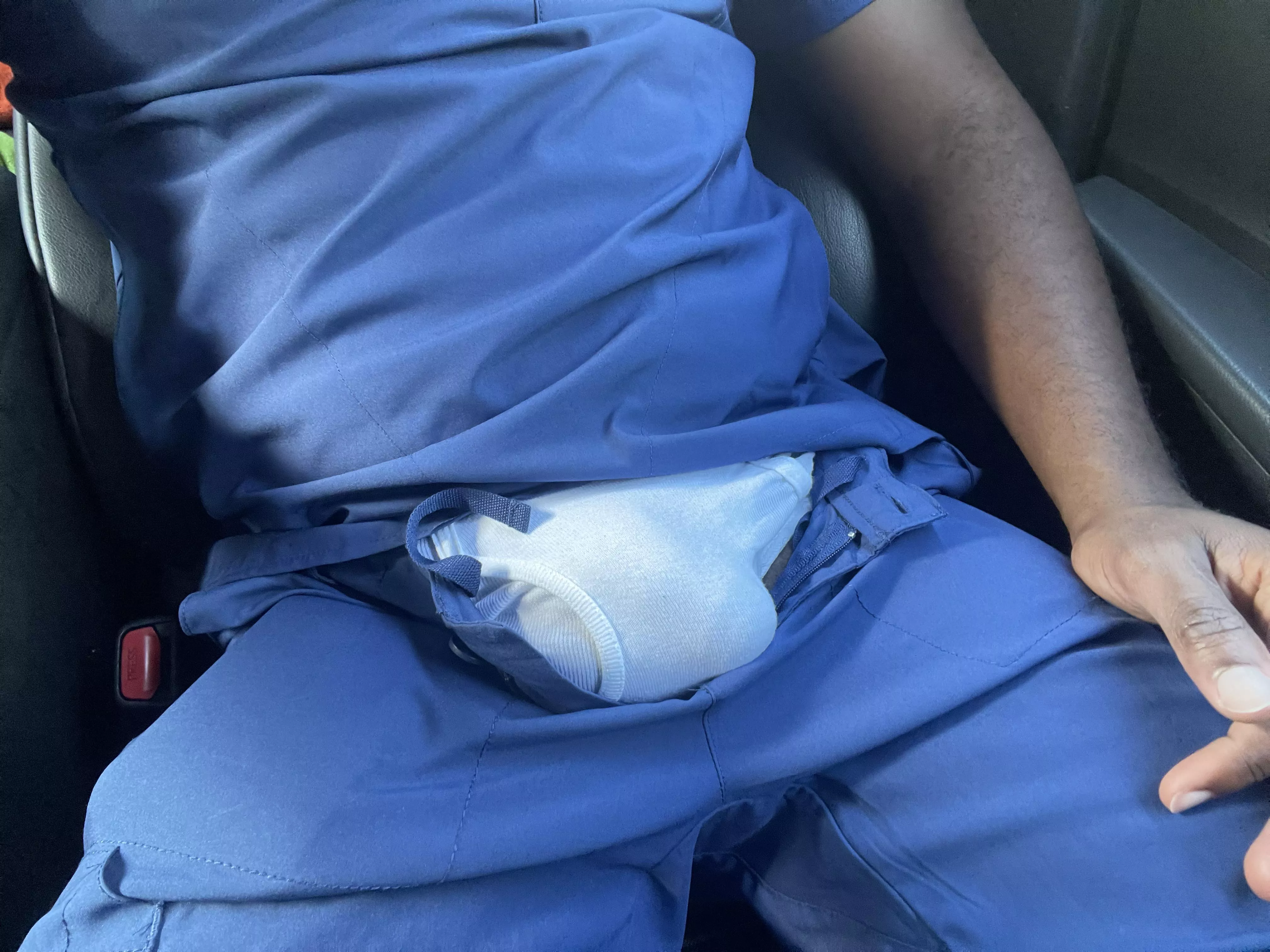 Pre-work bulge (39) posted by Weary-Treacle5178