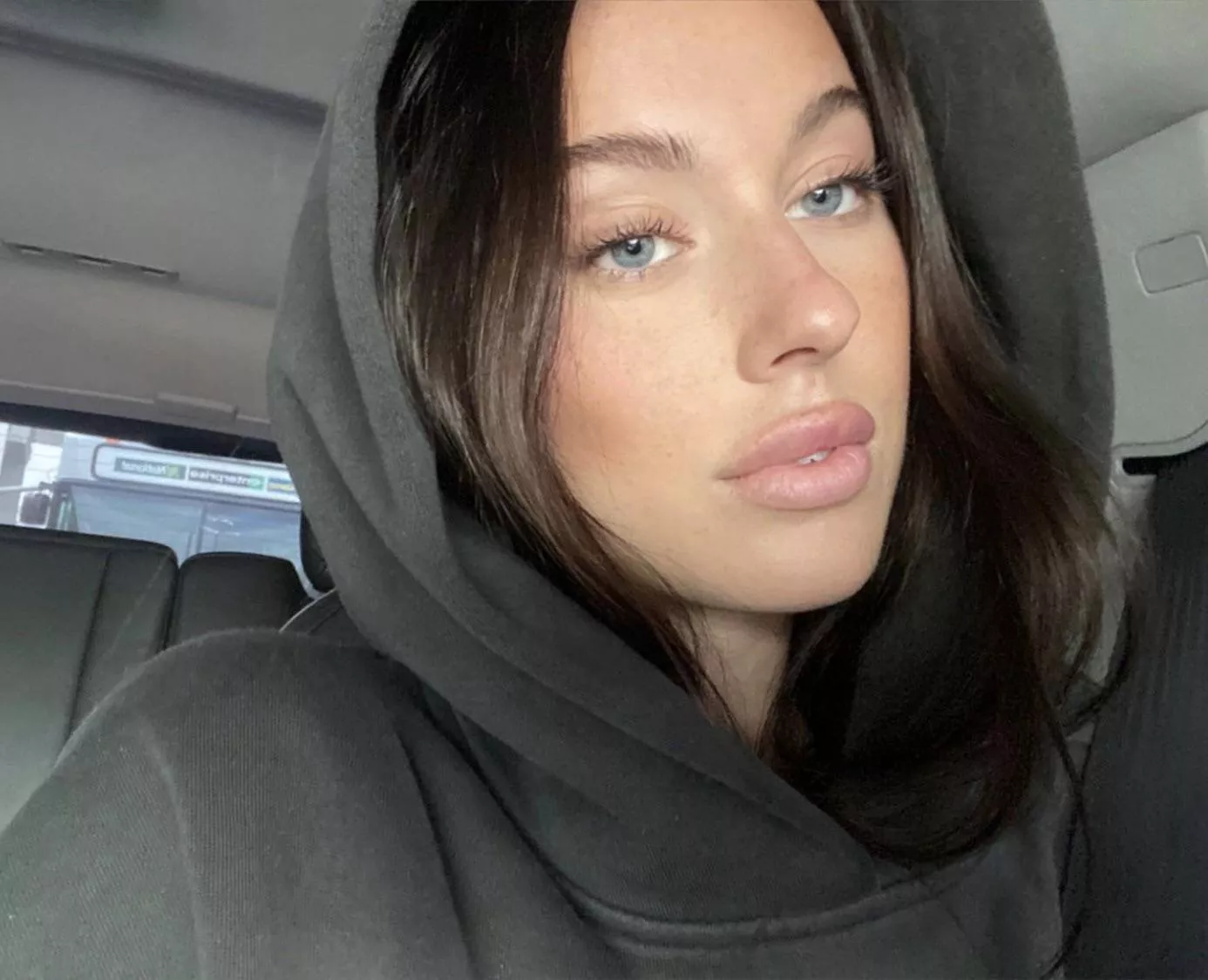 Sarah Waddles posted by BeerGoggles2022