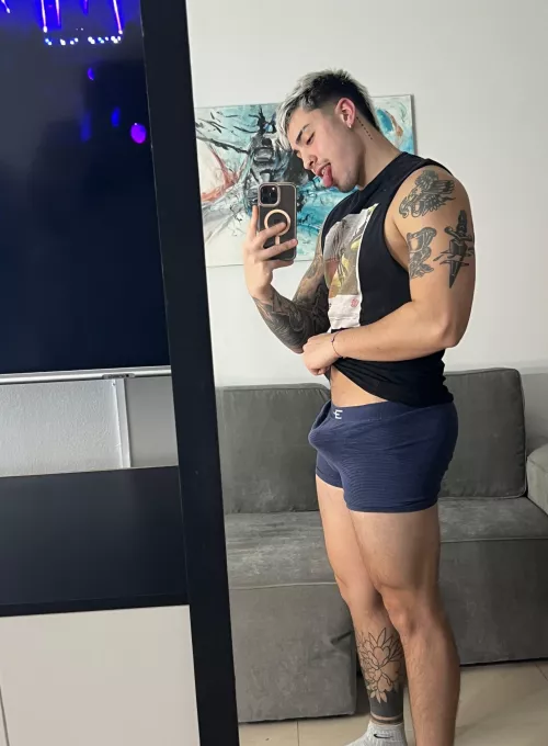 Sneak peek of my package in this sexy boxer brief? by ZaynReedx