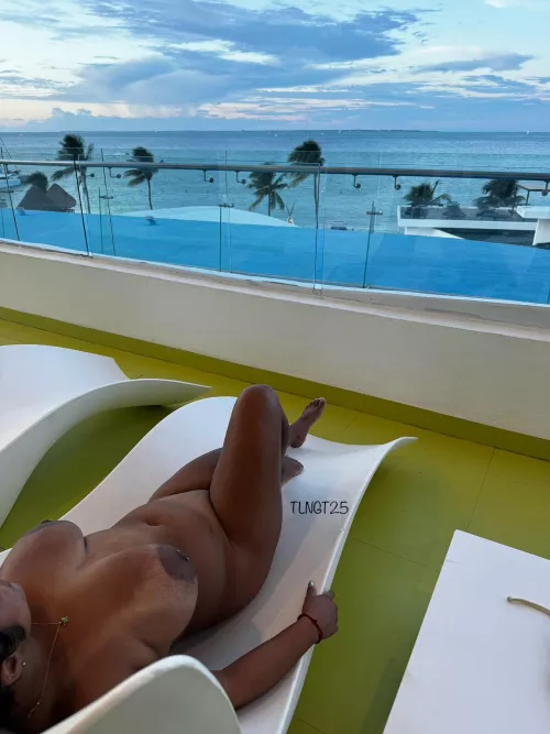 TanLines N Views by TLNGT25