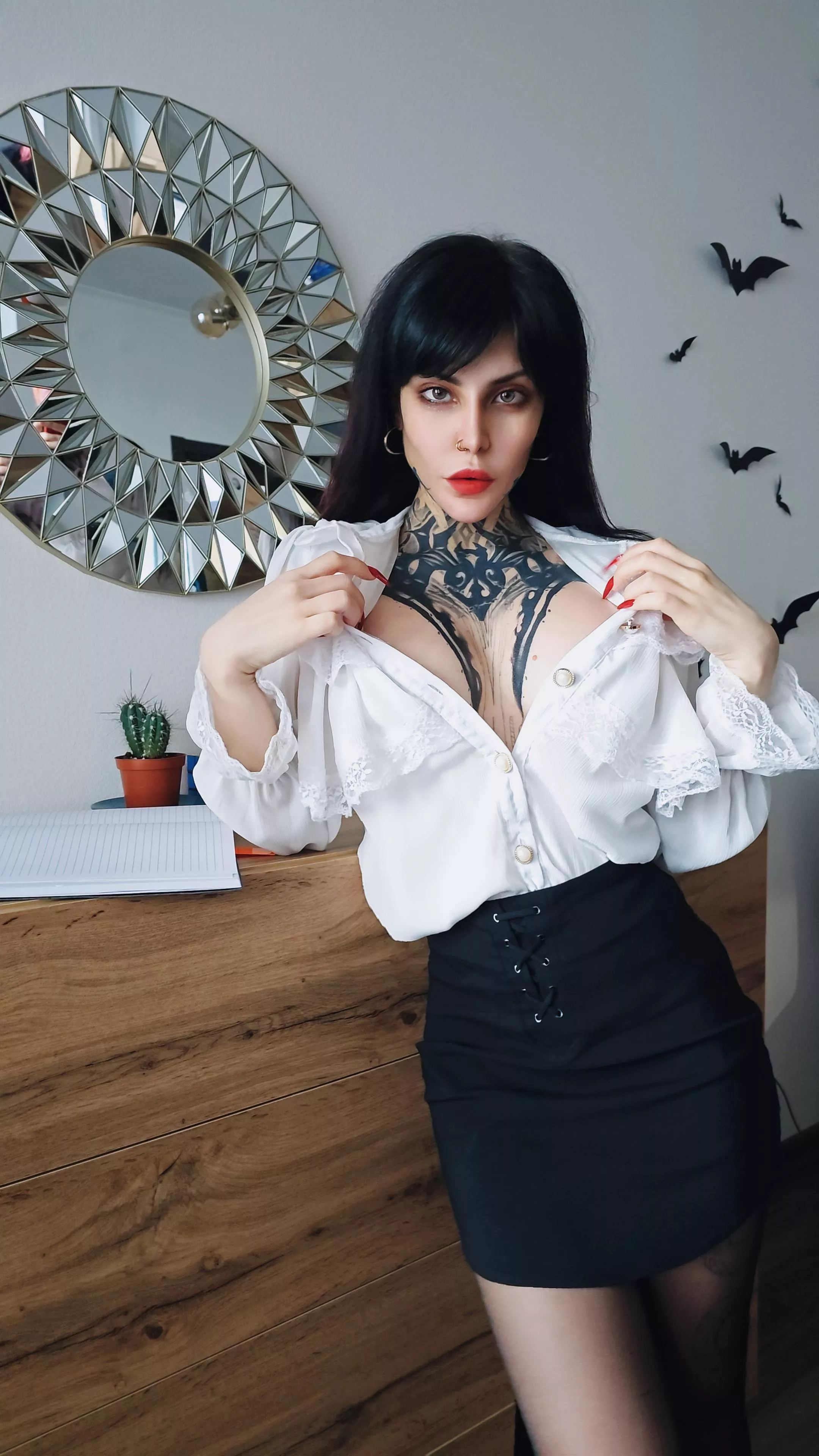 Think you’d be able to focus at work? posted by Vampandbeauty