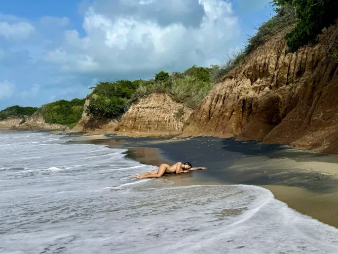 Upon a Distant Shore by AdventureJuntos