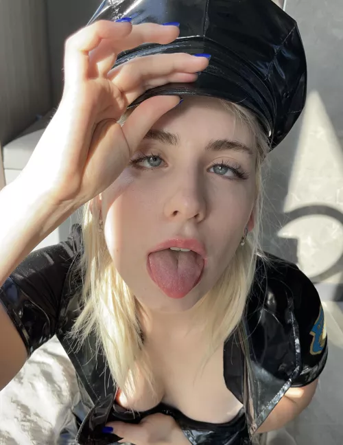 What's not enough in my picture? by smallwarmlight