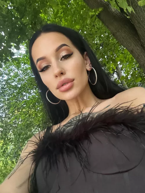 Your favorite fake lips is here again  by Own_Shine2194