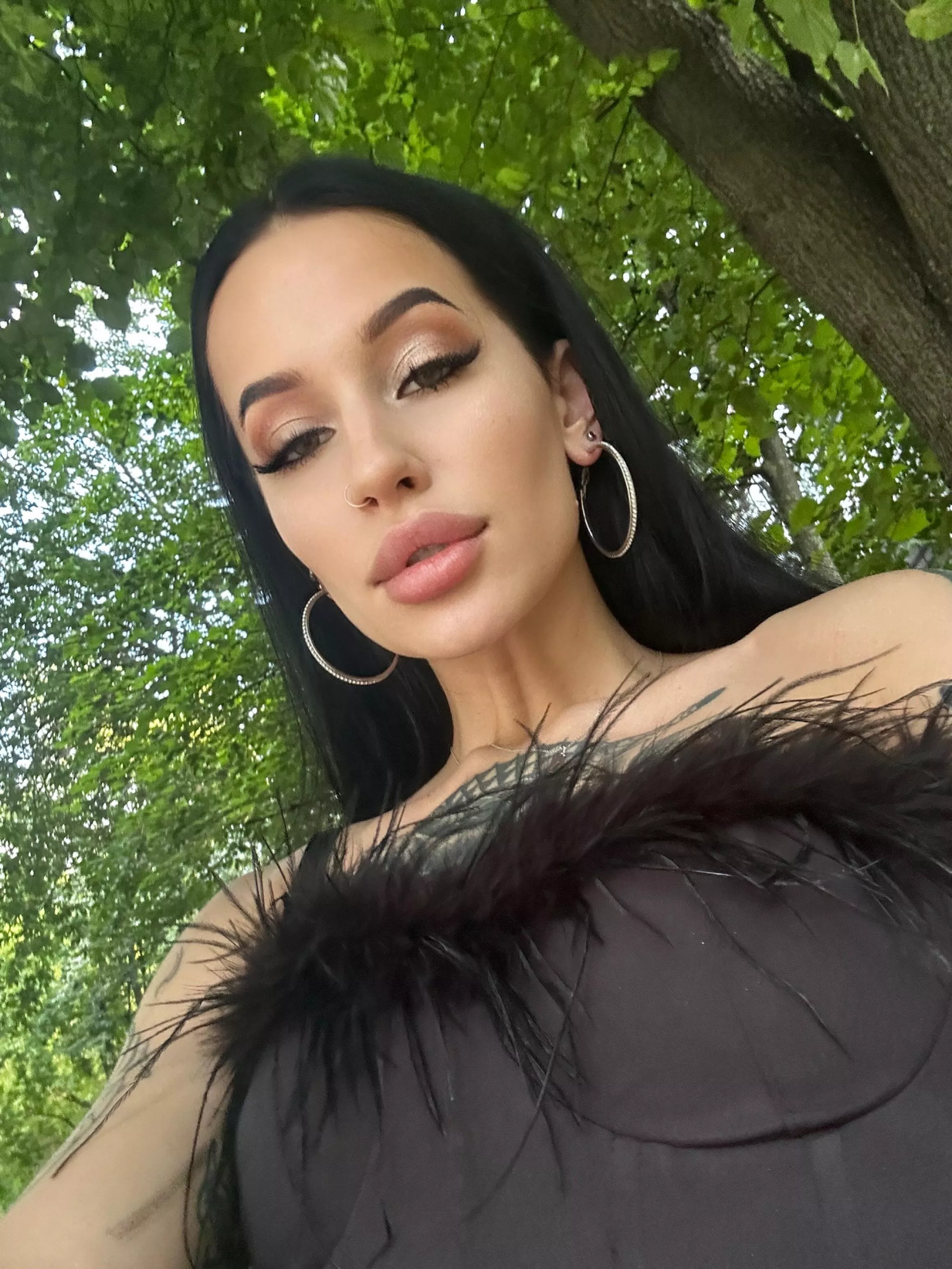 Your favorite fake lips is here again  posted by Own_Shine2194