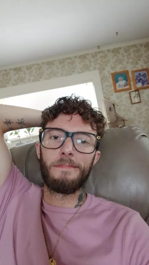 [32] bored  by OkDiamond8844