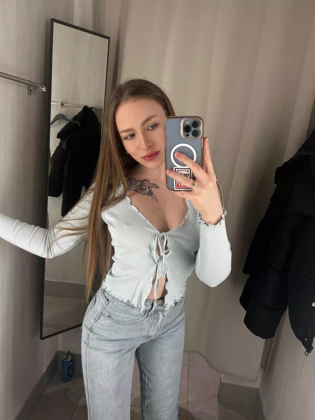 am I cute enough for you to introduce me to your friends? posted by nox_olivia