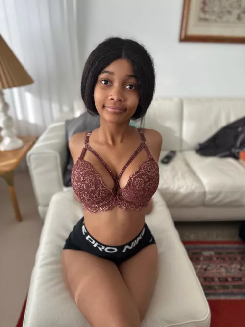 Am i your young and beautiful babe? by selenasecret_