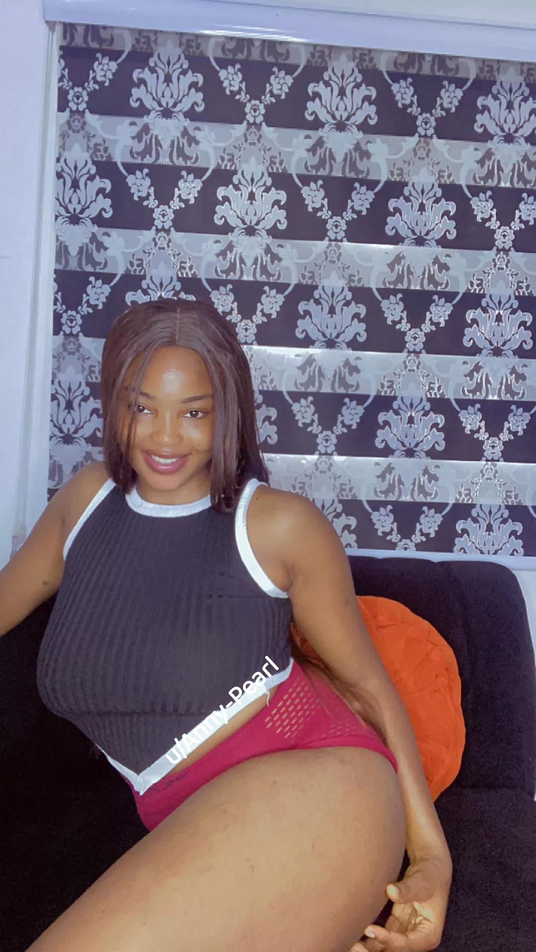 An Ebony a day makes the heart grows fonder posted by Anny-Pearl