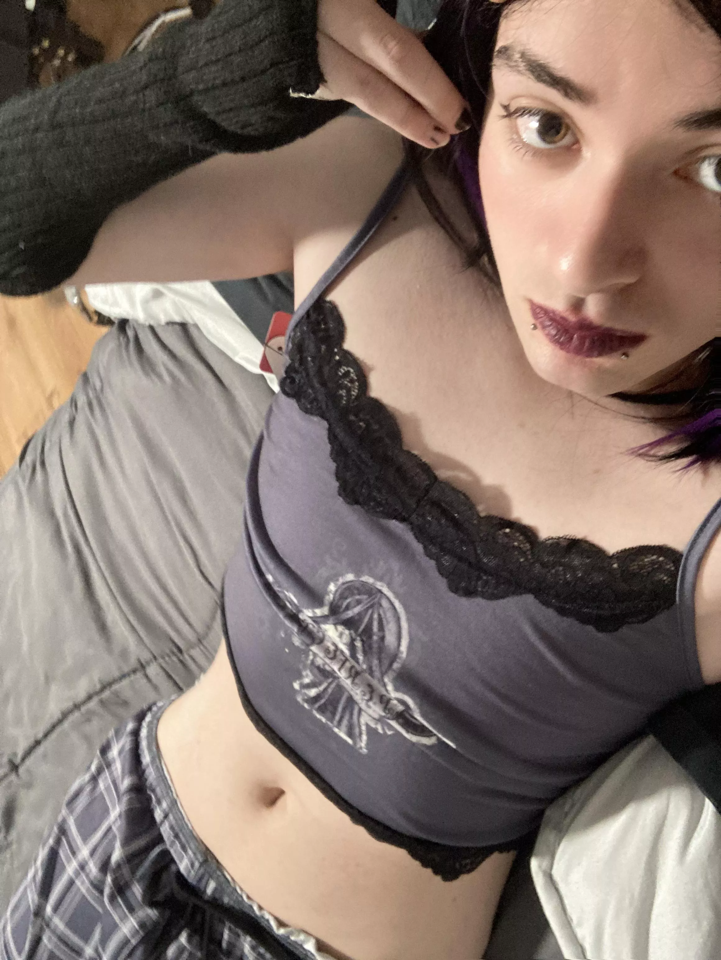 bored posted by Laverdadnose