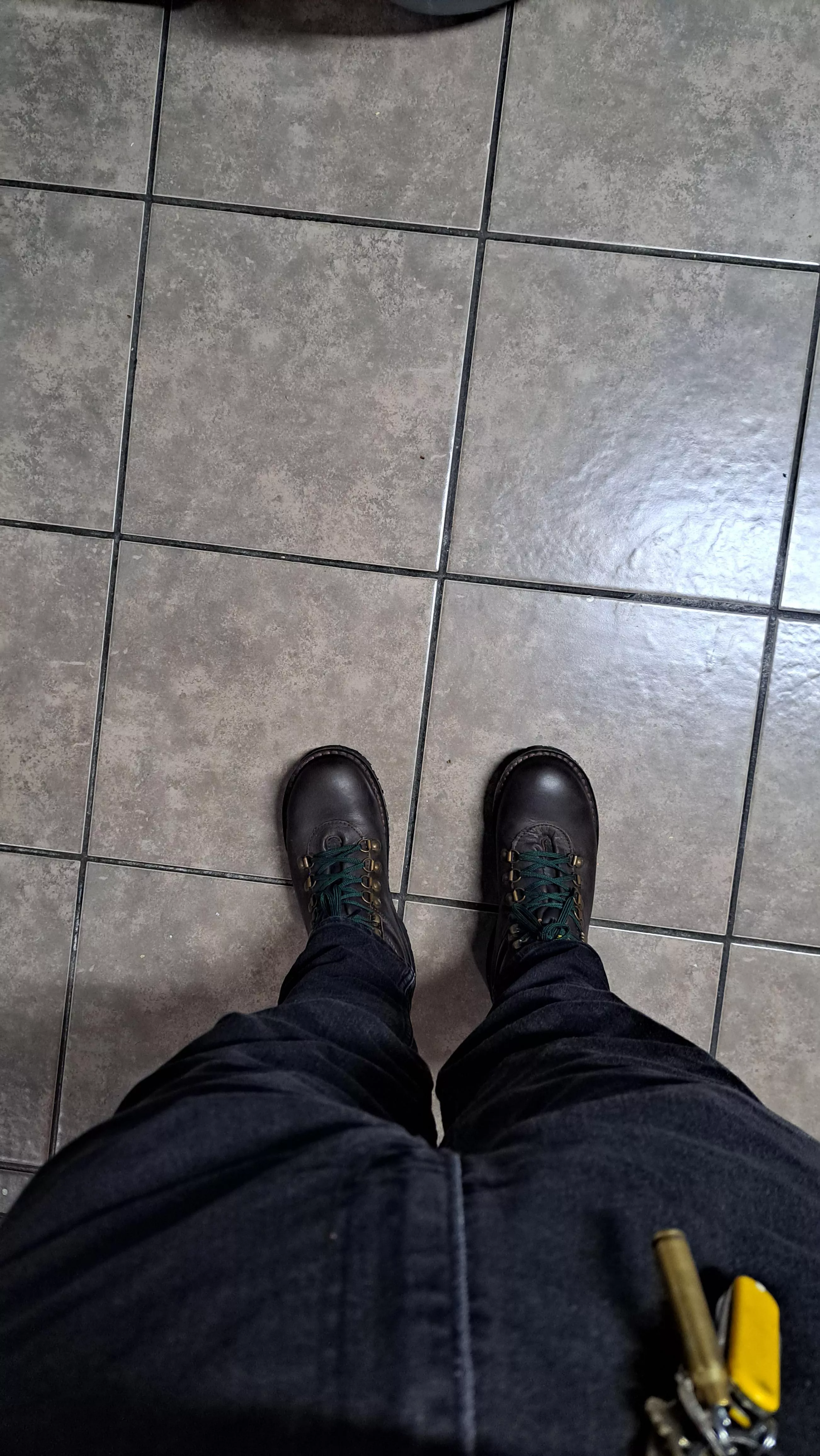 Do they look weird, yeah. Are my toes squished? Nope. :) posted by PB_116