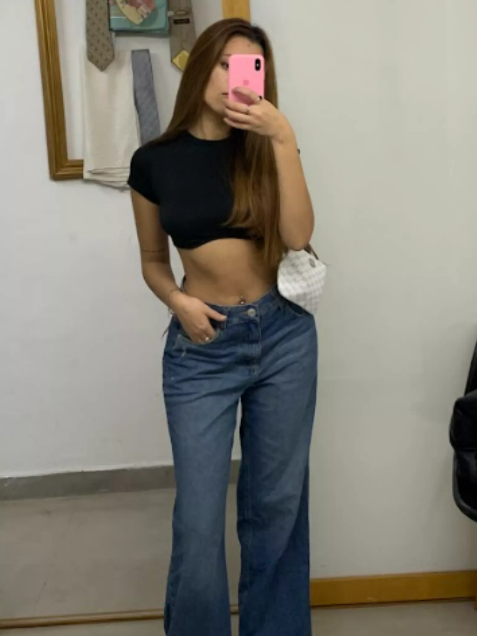 If you are over 18 please rate my outfit <3 posted by xhoneypeach