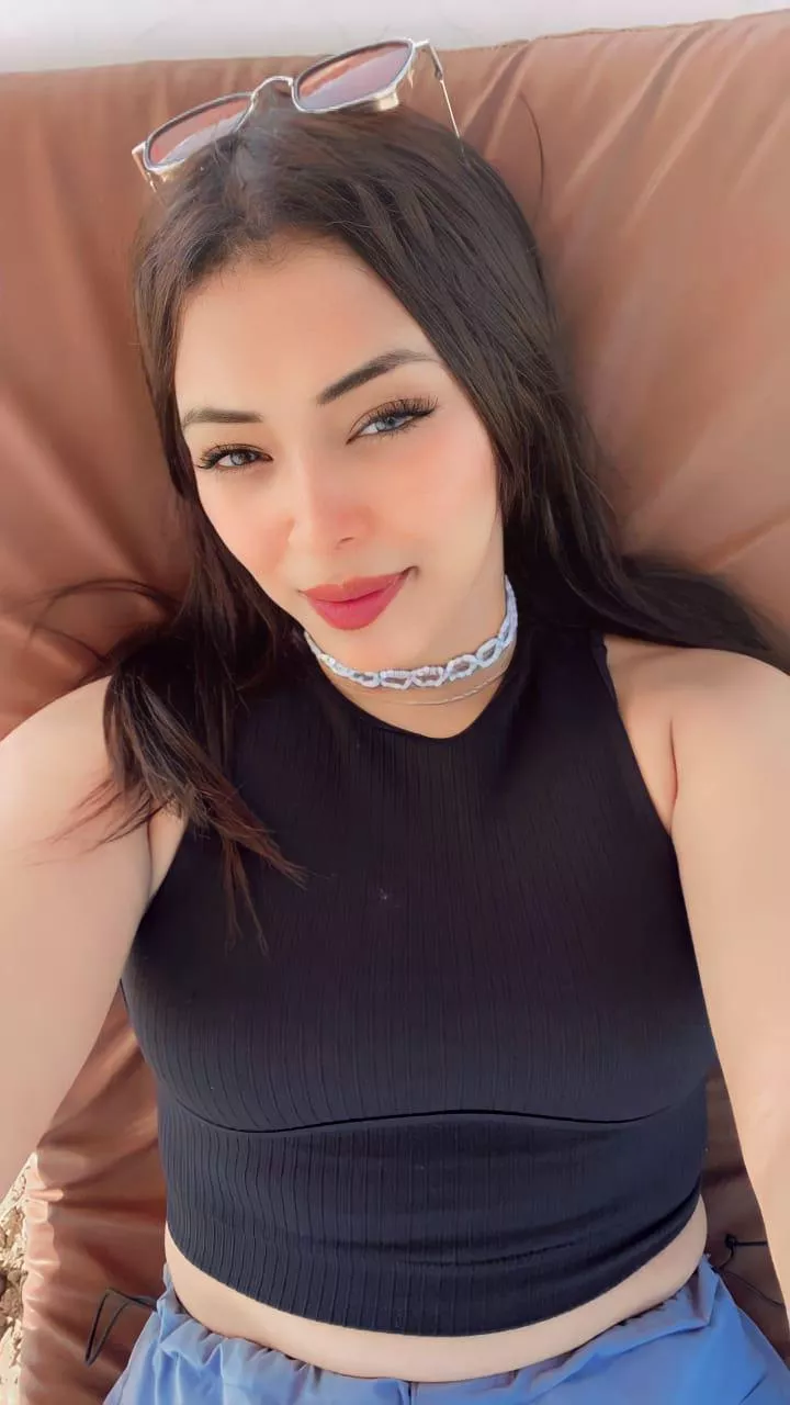 I'm craving to dominate a slave male are you going to be submissive for me ?😈 posted by camilairmin