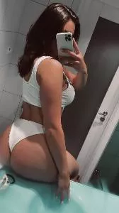 Mirror reveals: What's your favorite curve? posted by PreettyLisaaa